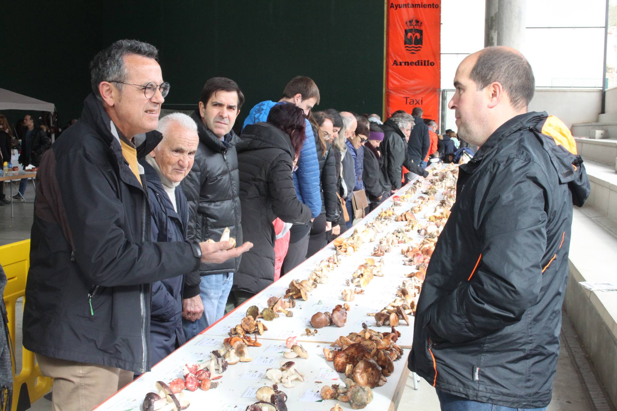 Cientos de personas se han acercado a la localidad riojabajeña. 