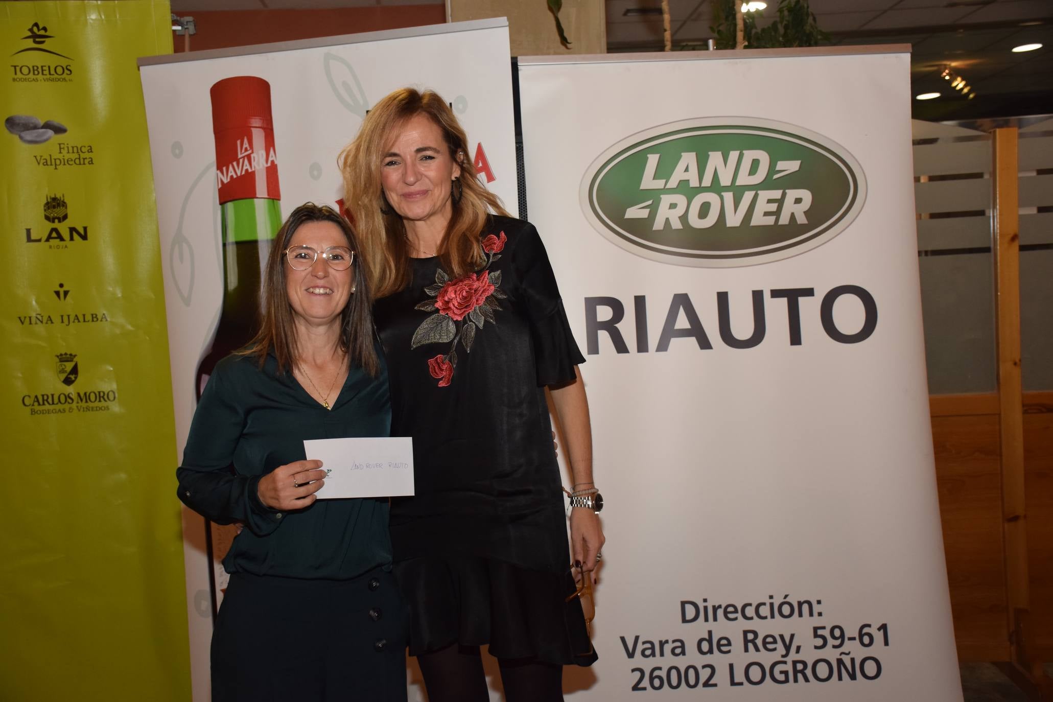 Entrega de premios a los ganadores de la Liga de Golf y Vino. 