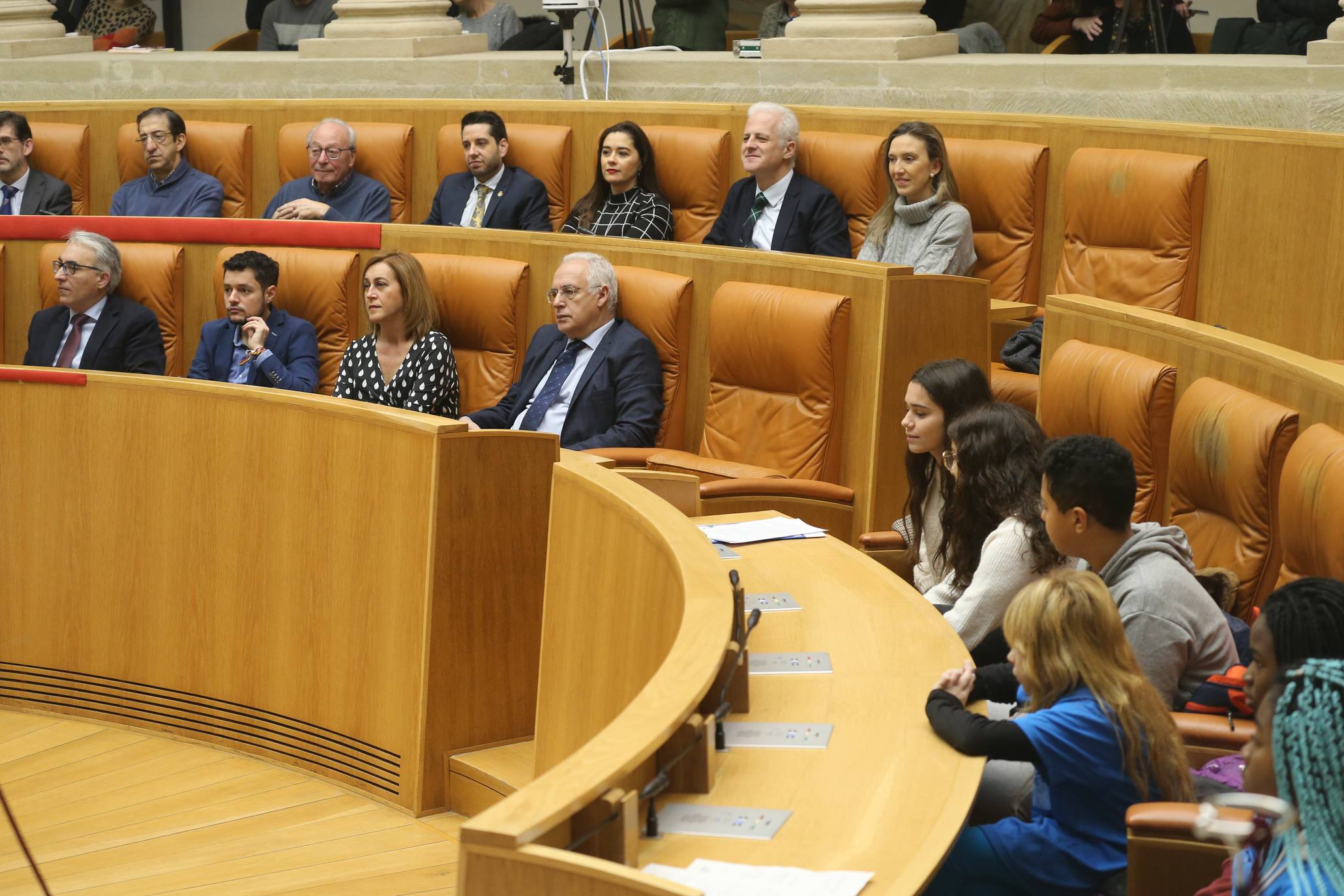 El Parlamento acogió la lectura del Manifiesto con motivo del 30º Aniversario de la Convención sobre los Derechos del Niño por parte del Comité de Unicef en La Rioja.