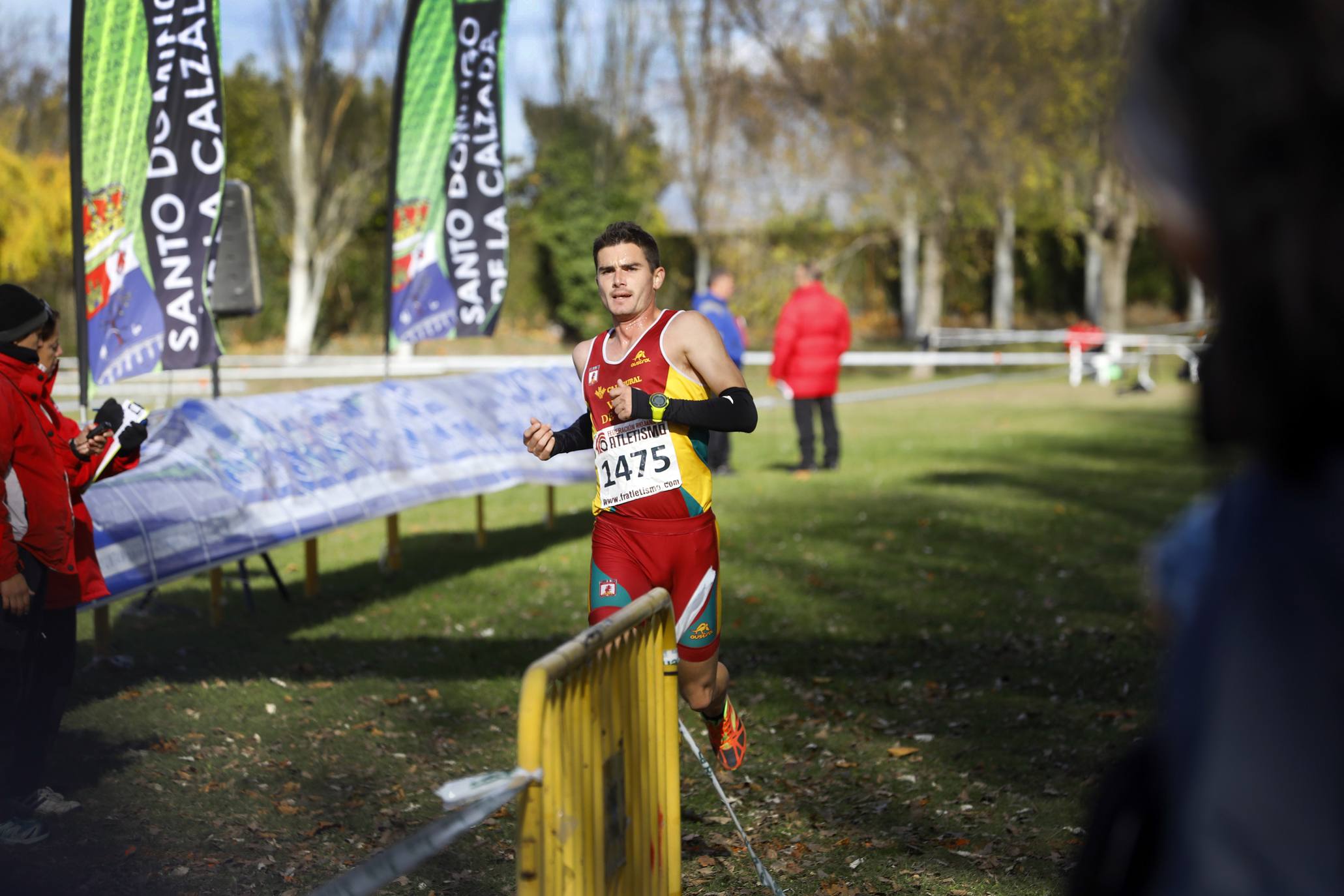 La galería de imágenes de la jornada de Cross en el municipio lo resume todo: mucho ambiente, risas y ejercicio físico en un día muy especial para todos los pequeños guerreros