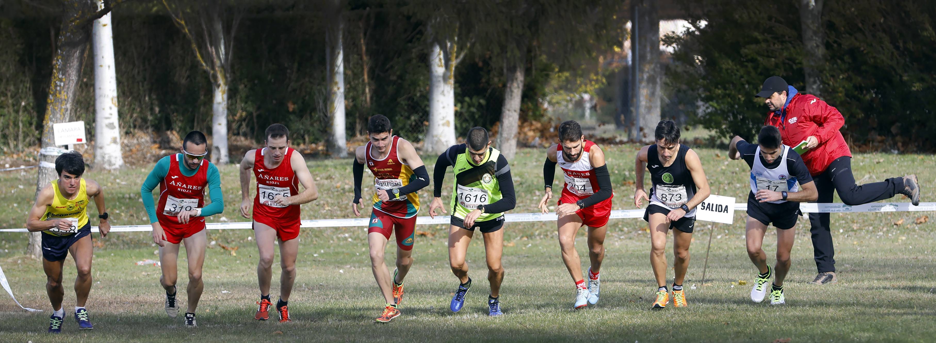 La galería de imágenes de la jornada de Cross en el municipio lo resume todo: mucho ambiente, risas y ejercicio físico en un día muy especial para todos los pequeños guerreros