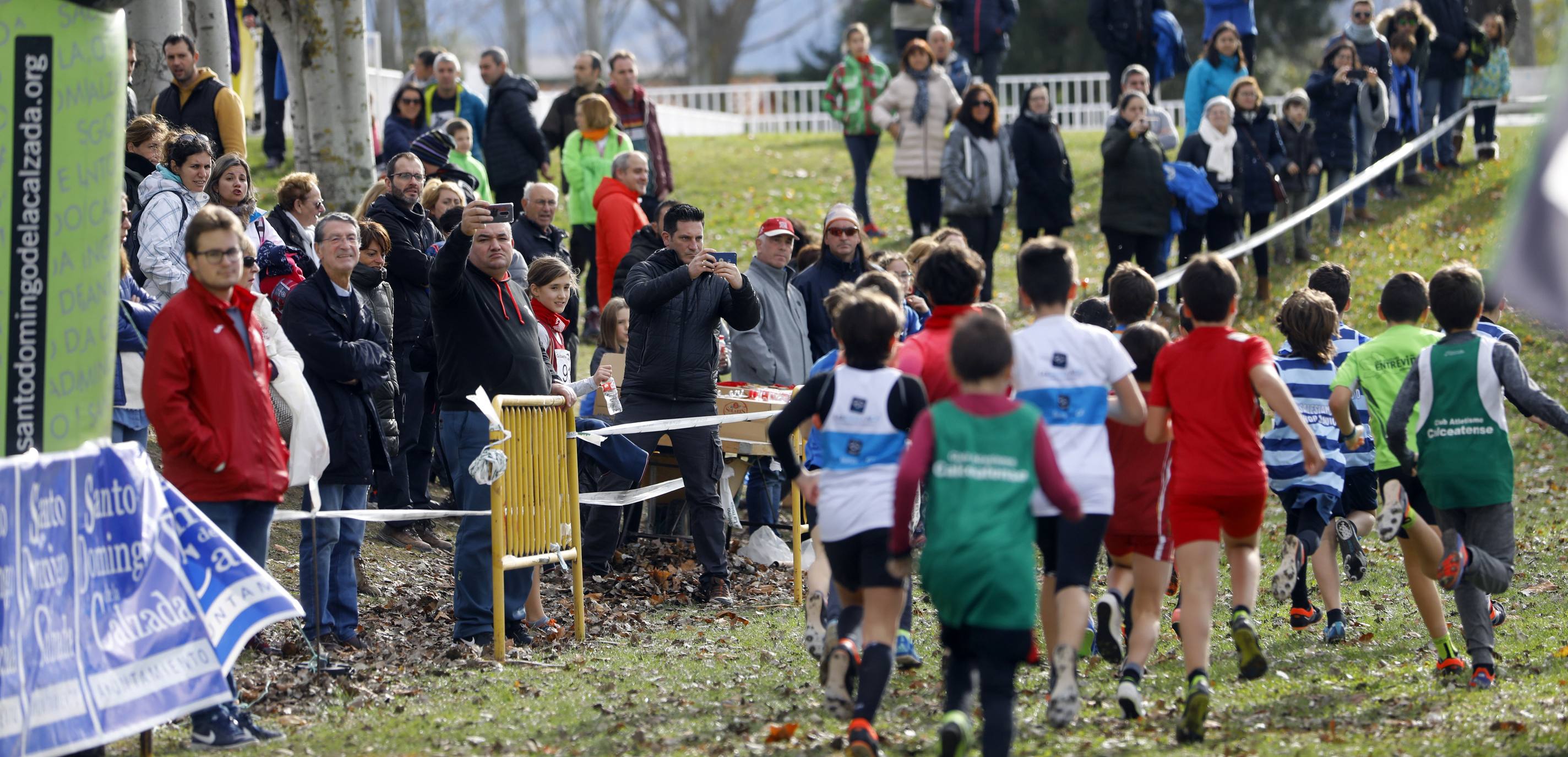 La galería de imágenes de la jornada de Cross en el municipio lo resume todo: mucho ambiente, risas y ejercicio físico en un día muy especial para todos los pequeños guerreros