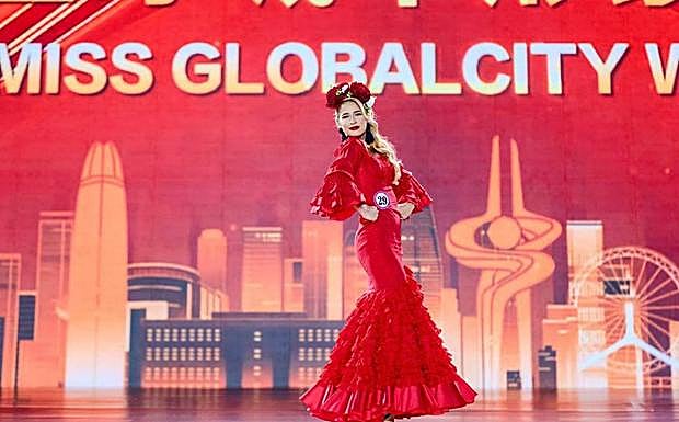 Yerly eligió el traje de flamenca.