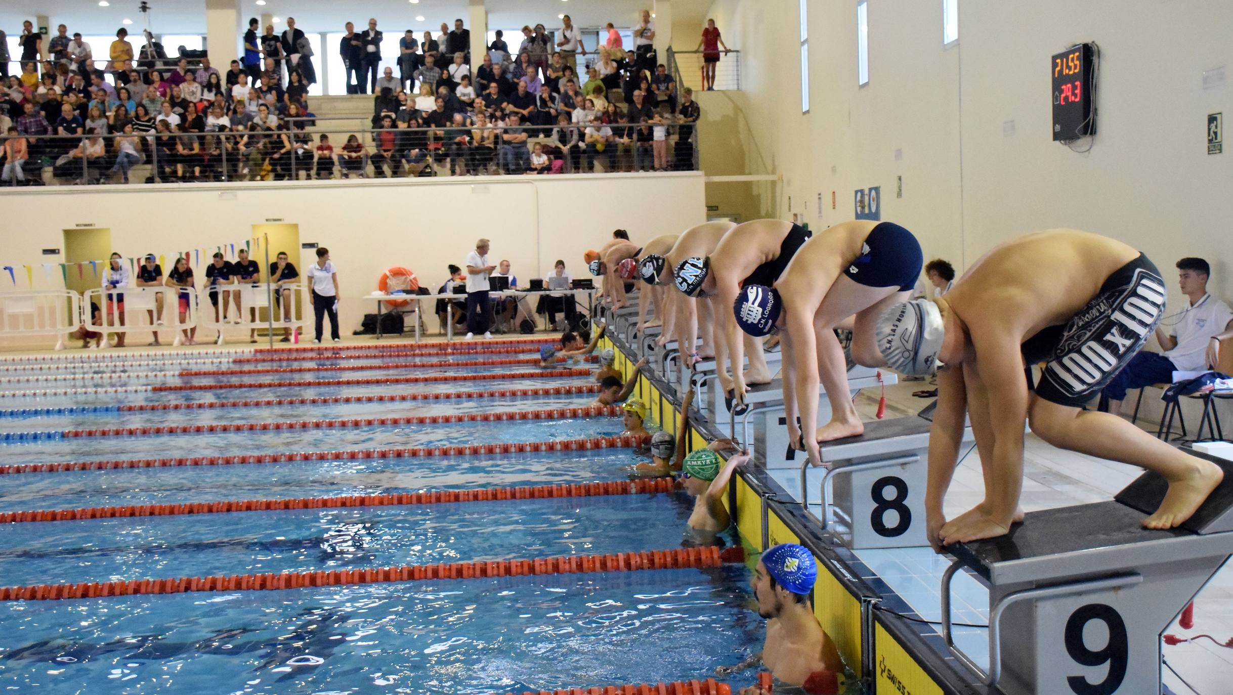 La piscina del Javier Adarraga ha sido escenario de la cita. 