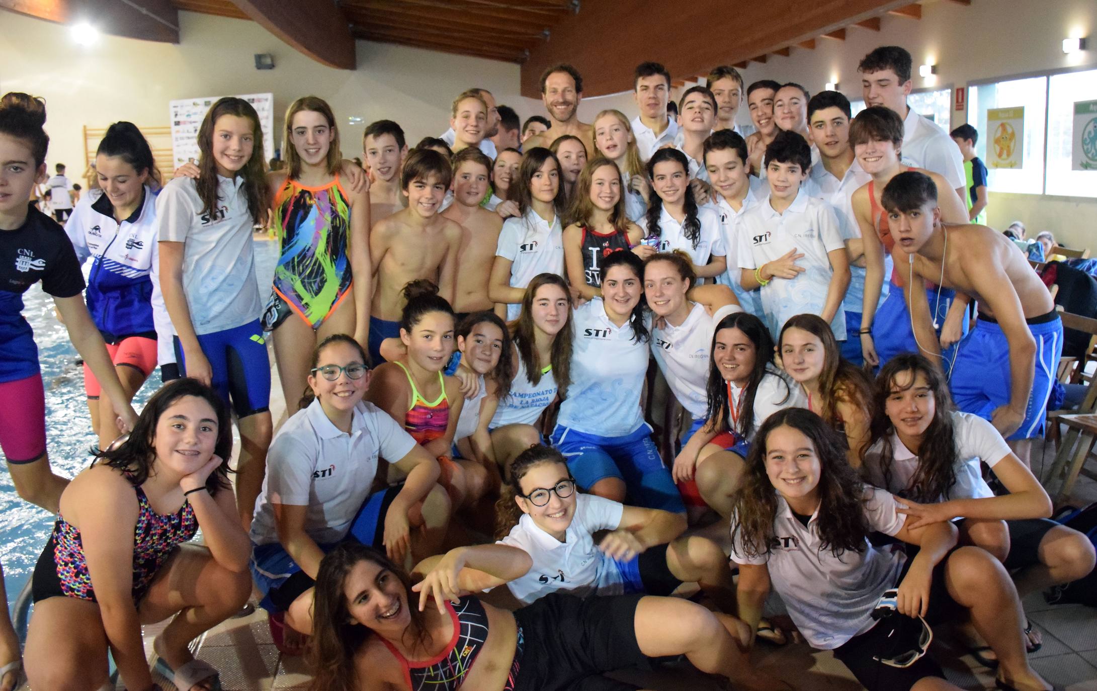 La piscina del Javier Adarraga ha sido escenario de la cita. 