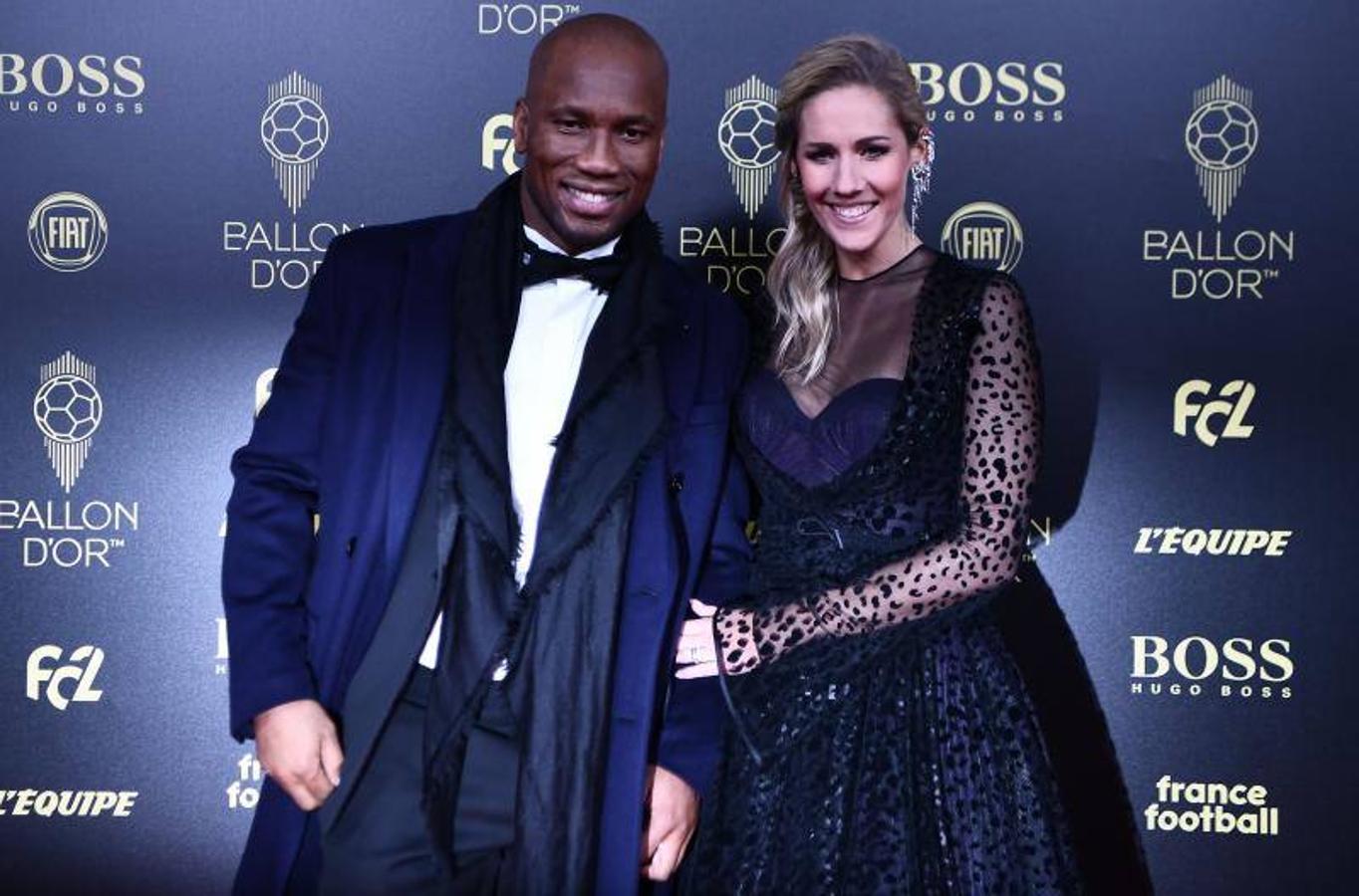 Didier Drogba junto a la presentadora de la gala Sandy Heribert