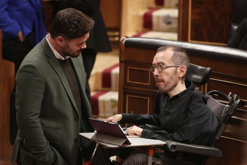 Fotos: Otra jornada de fotos simbólicas en el Congreso