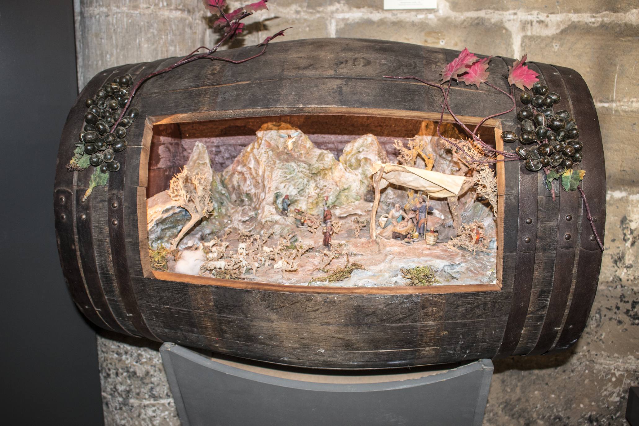 El belén napolitano vuelve a lucir en la Catedral de Santo Domingo