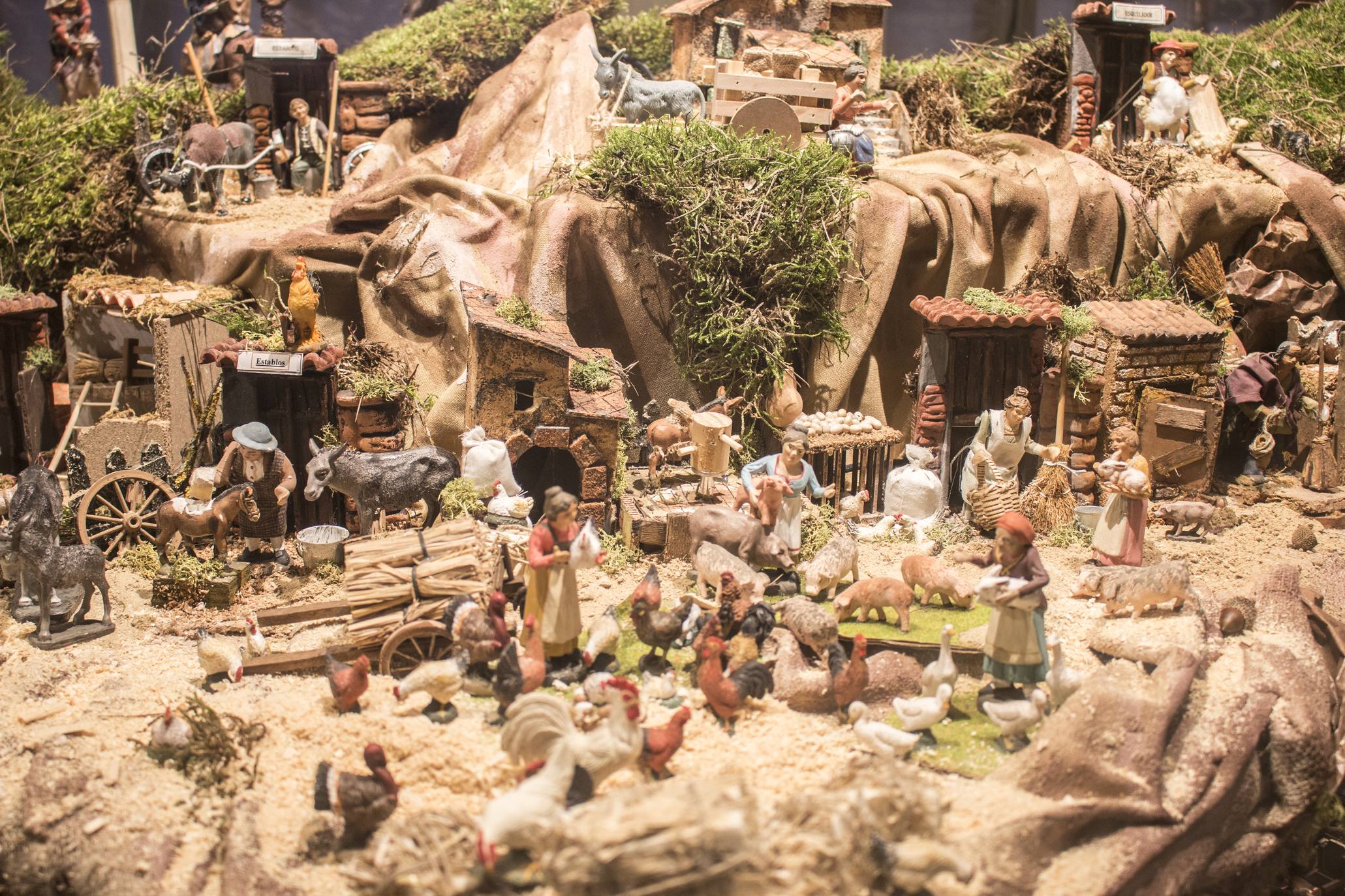 El belén napolitano vuelve a lucir en la Catedral de Santo Domingo