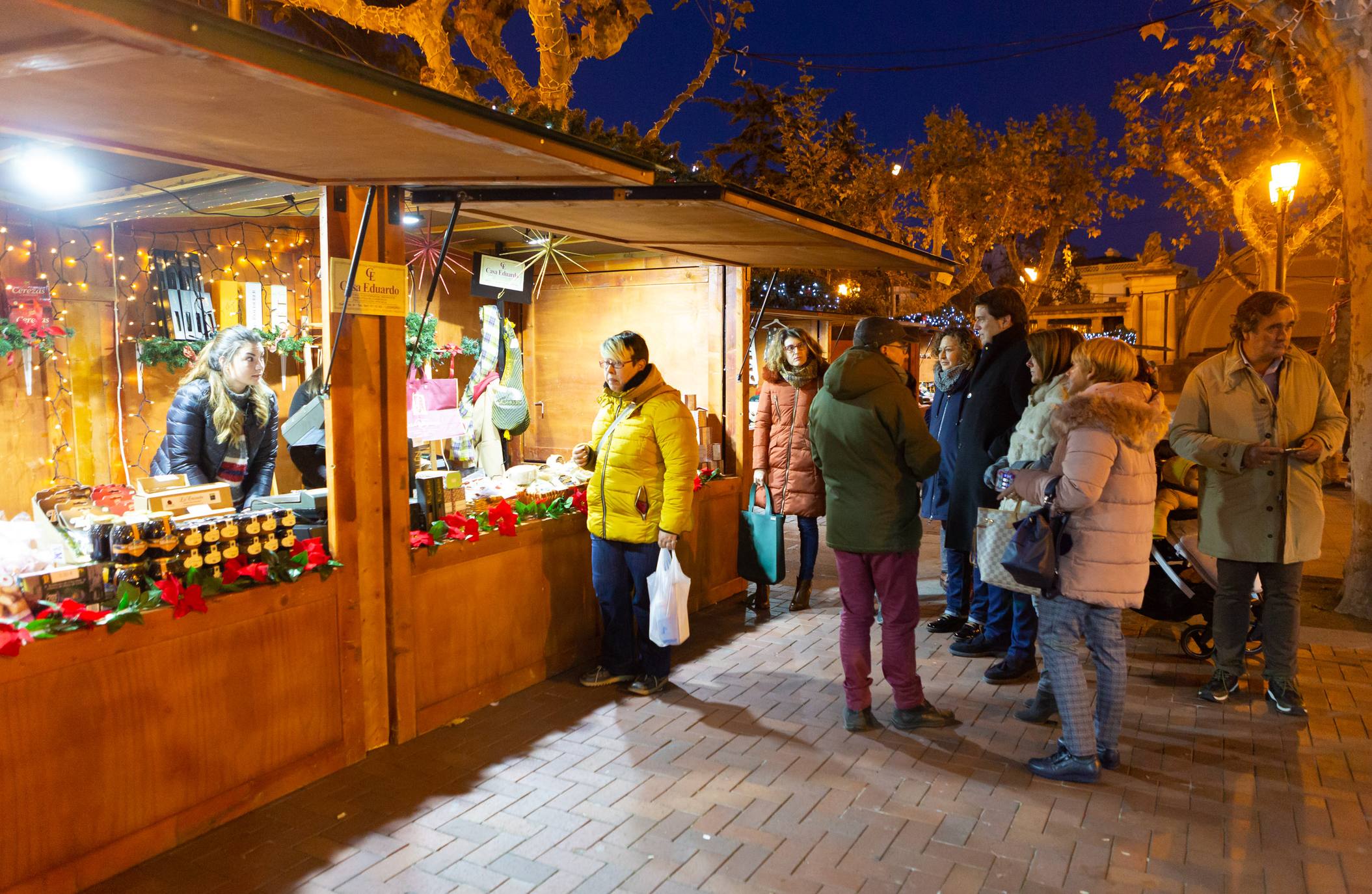 Galería de imágenes del mercado de Navidad en la capital riojana