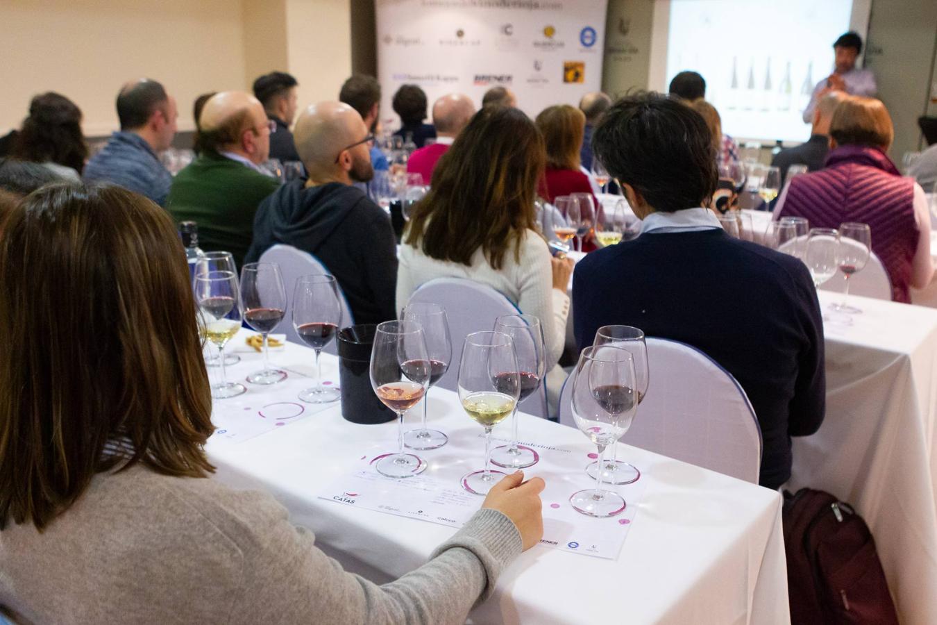 Roberto de Carlos, enólogo de Carlos Serres, presentó anoche la nueva gama Onomástica de esta centenaria bodega jarrera en el Club de Catas.