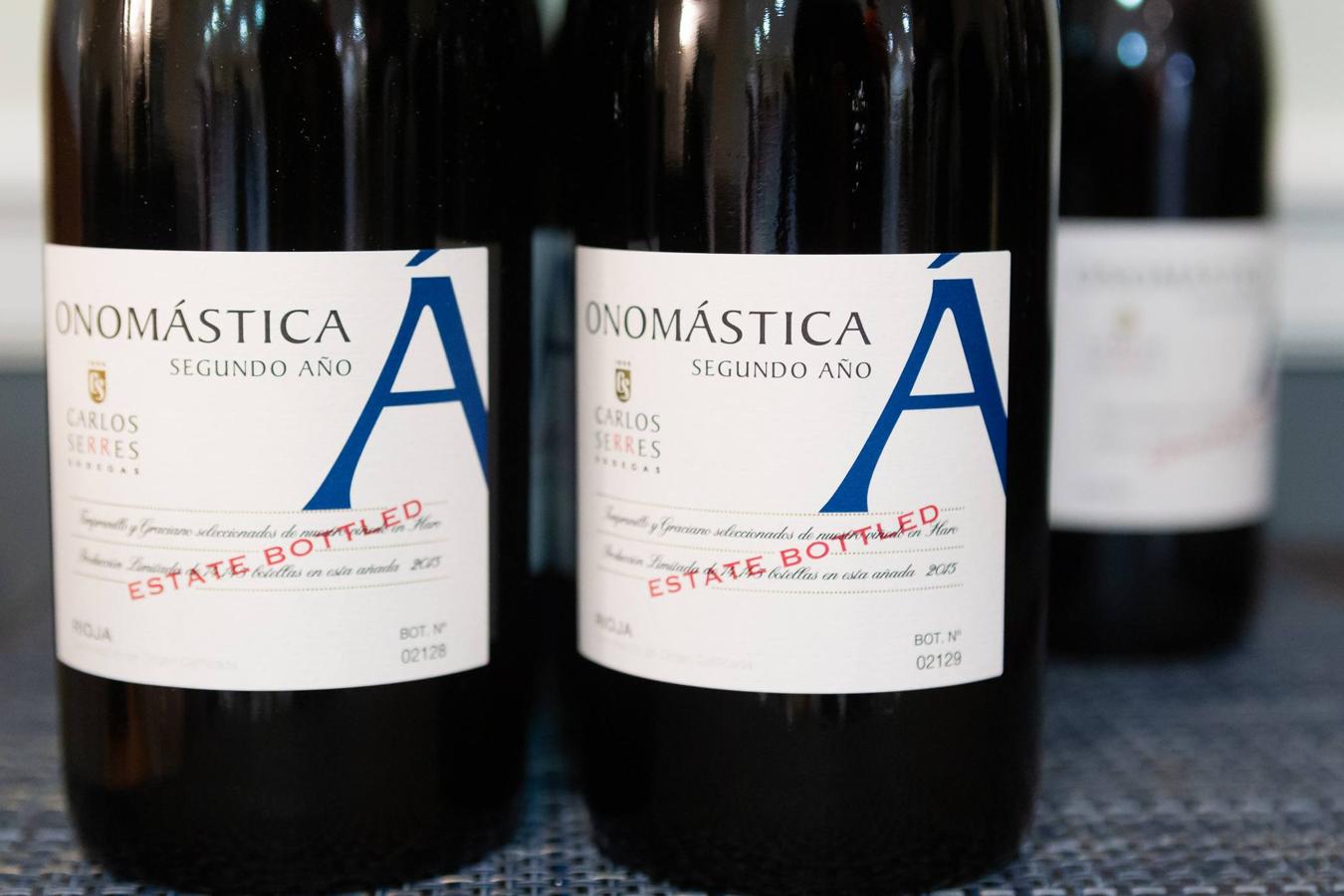 Roberto de Carlos, enólogo de Carlos Serres, presentó anoche la nueva gama Onomástica de esta centenaria bodega jarrera en el Club de Catas.