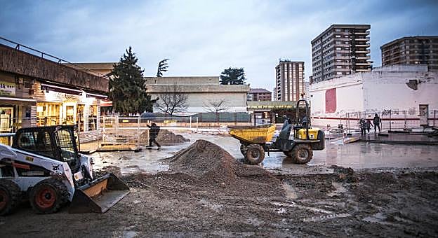 Obras de remodelación de la calle Albia de Castro. 