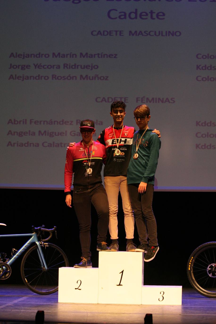 La cita se ha celebrado este sábado en el teatro Cervantes. 