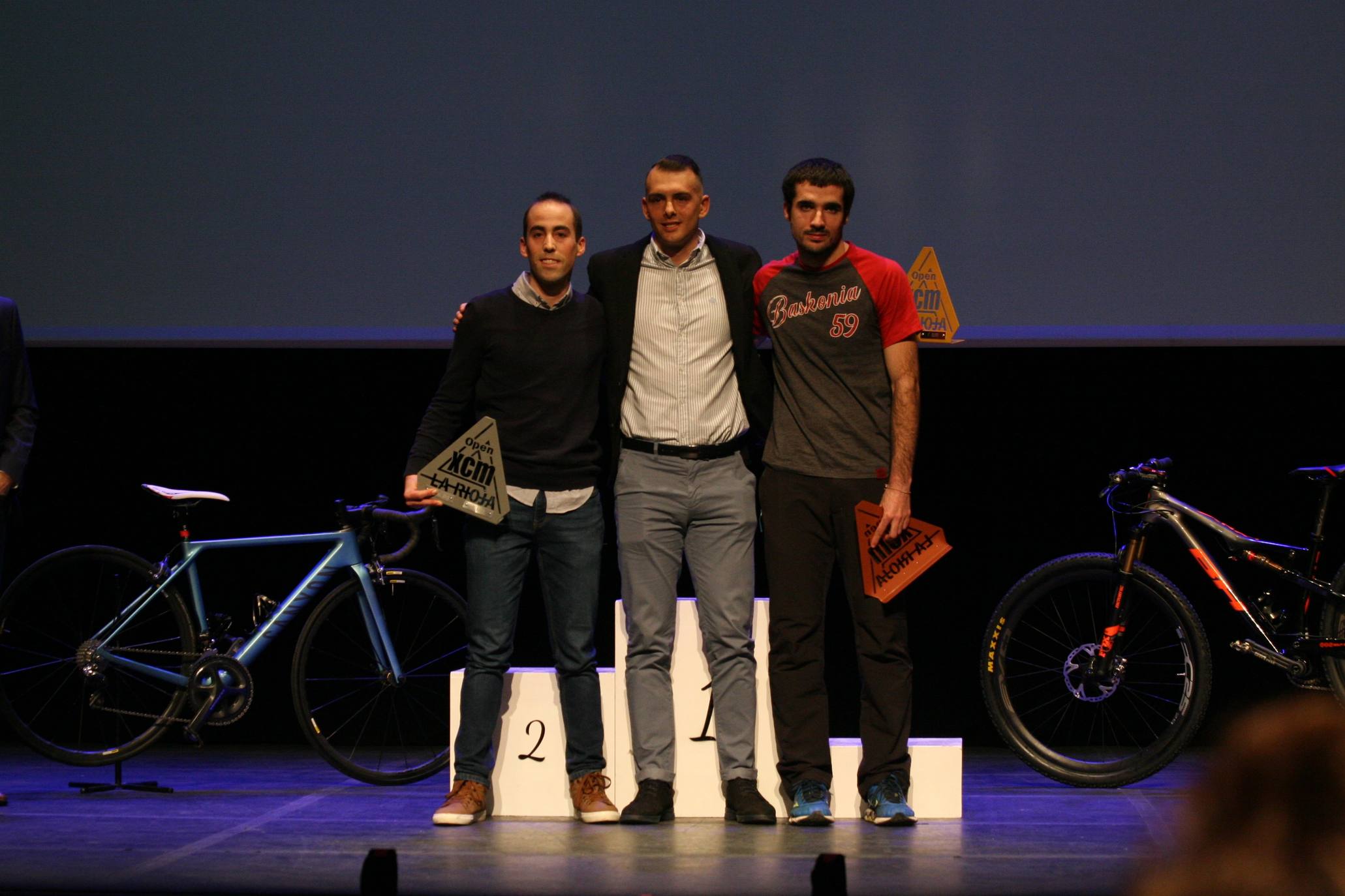 La cita se ha celebrado este sábado en el teatro Cervantes. 