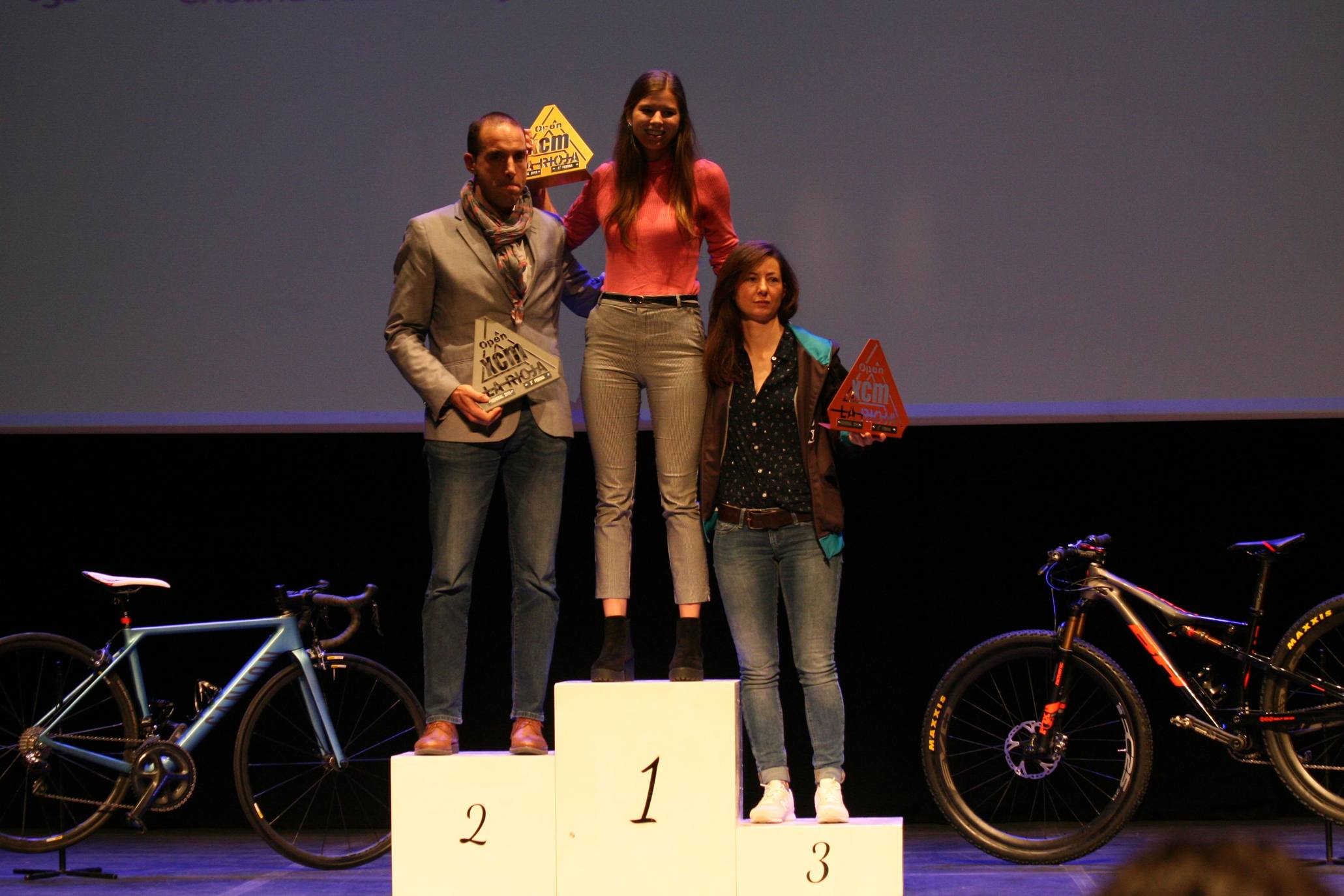 La cita se ha celebrado este sábado en el teatro Cervantes. 