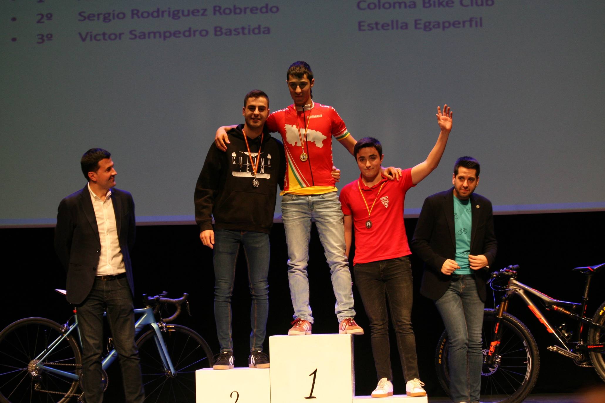 La cita se ha celebrado este sábado en el teatro Cervantes. 