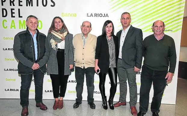 Vicente Novoa, Andrea Novoa, Alfonso Marquina, Berta Novoa, Eduardo Anguiano y Alejandro Román (Nuez de Pedroso)