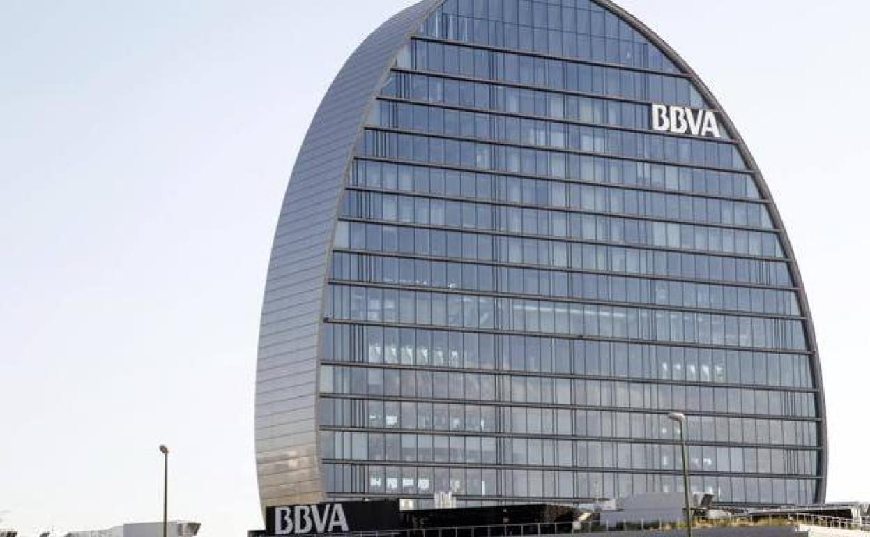 El edificio La Vela, sede del BBVA.