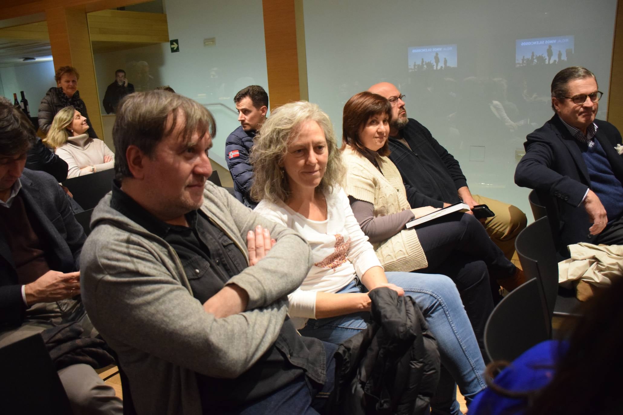 Fotos: Alberto Gil y Antonio Remesal presentan en el Espacio Lagares el libro-guía &#039;Rioja: vinos silenciosos&#039;