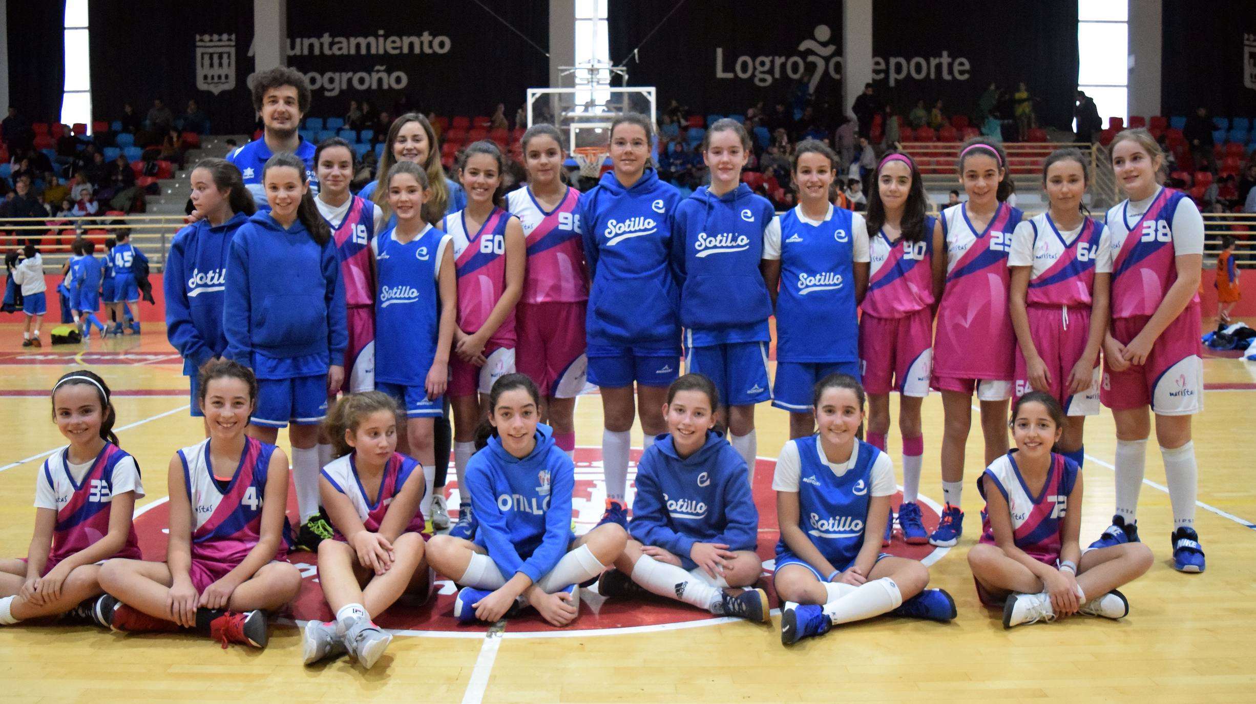 Este viernes les ha llegado el turno a los jugadores de minibasket en Lobete