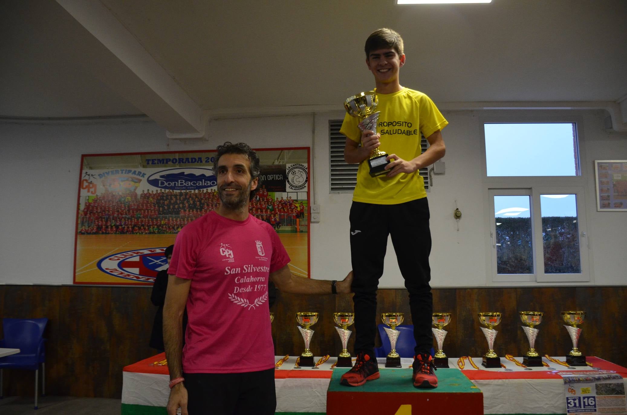 Humor y disfraces en la San Silvestre de Calahorra