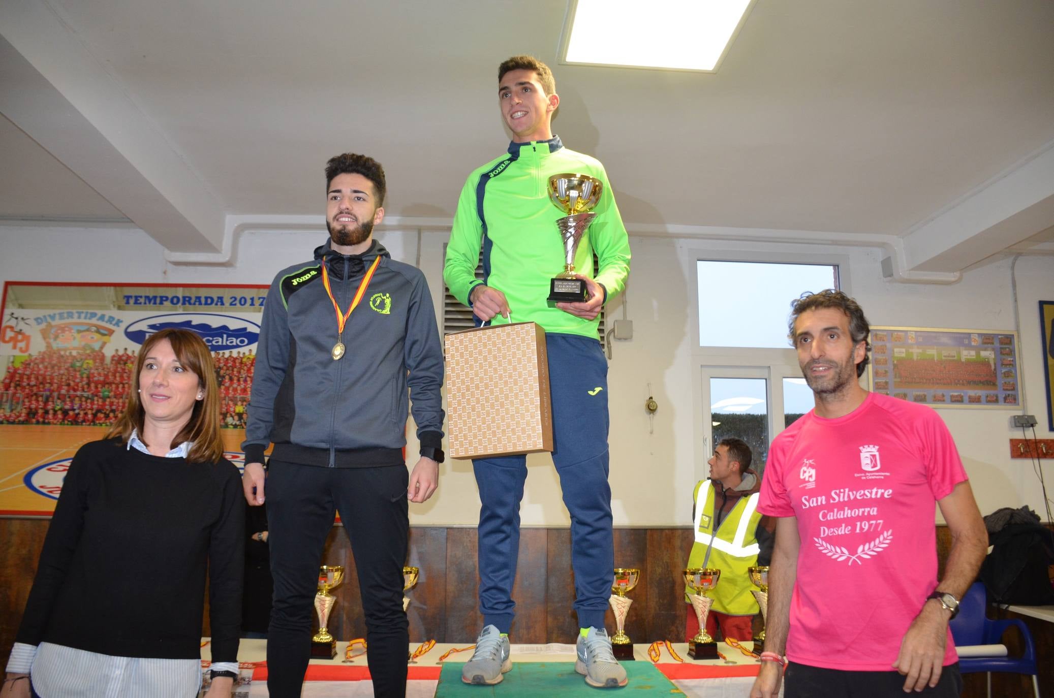 Humor y disfraces en la San Silvestre de Calahorra