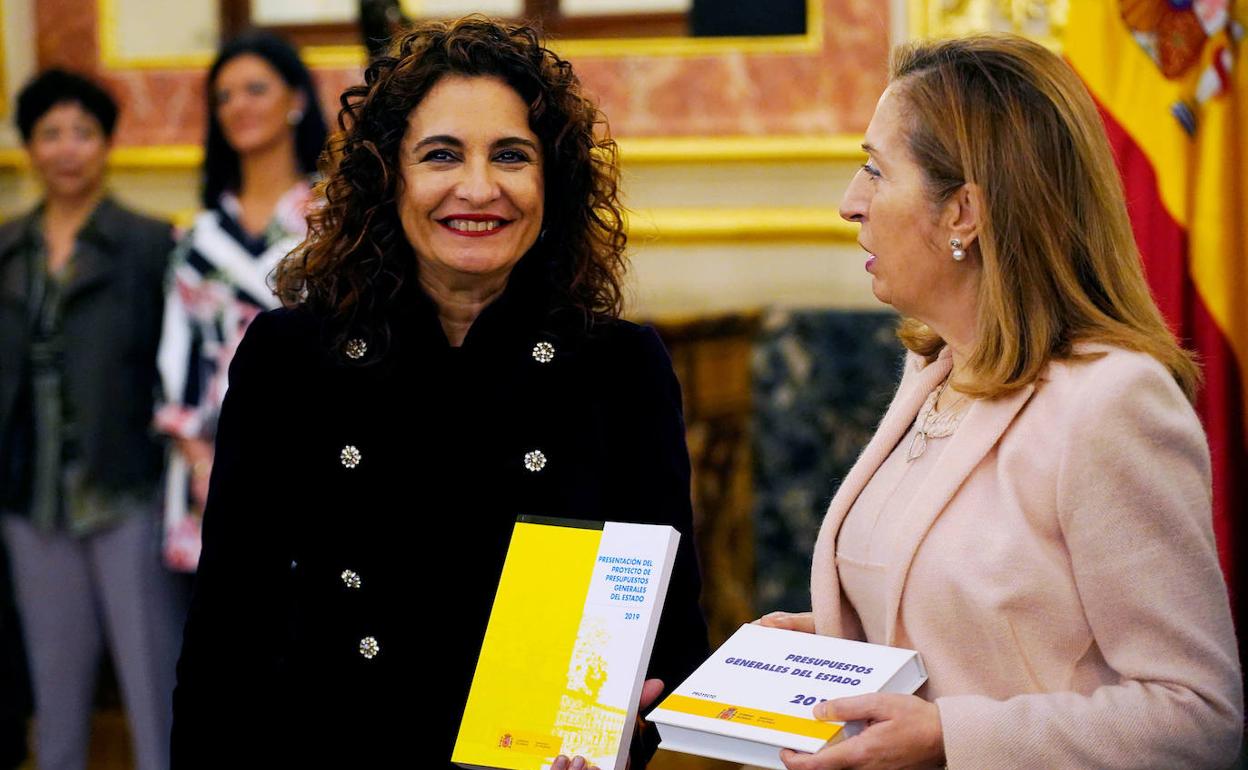 La ministra de Hacienda, María Jesús Montero, al presentar los Presupuestos de 2019.