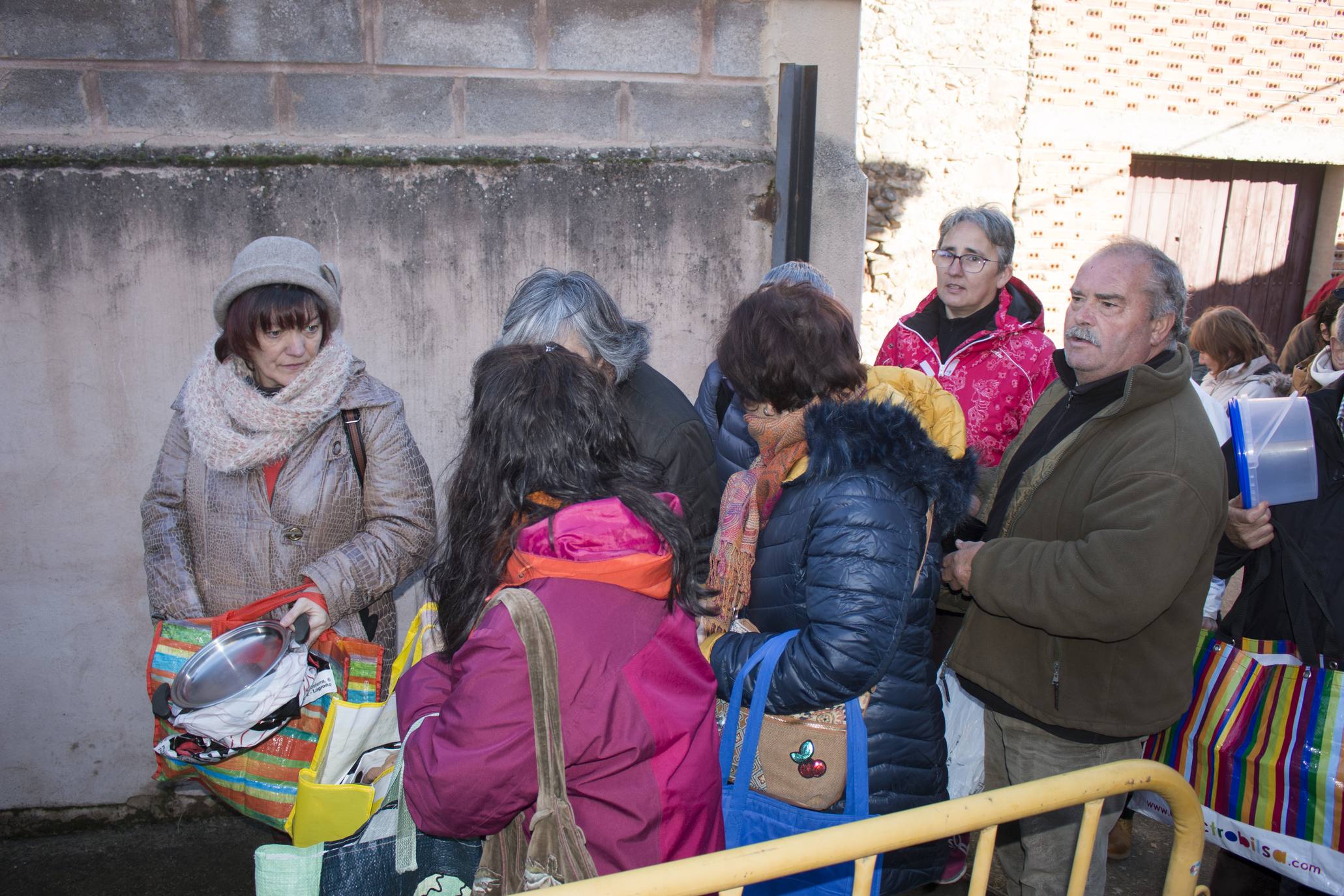 Ojacastro reparte 2.000 raciones de habas por San Antón