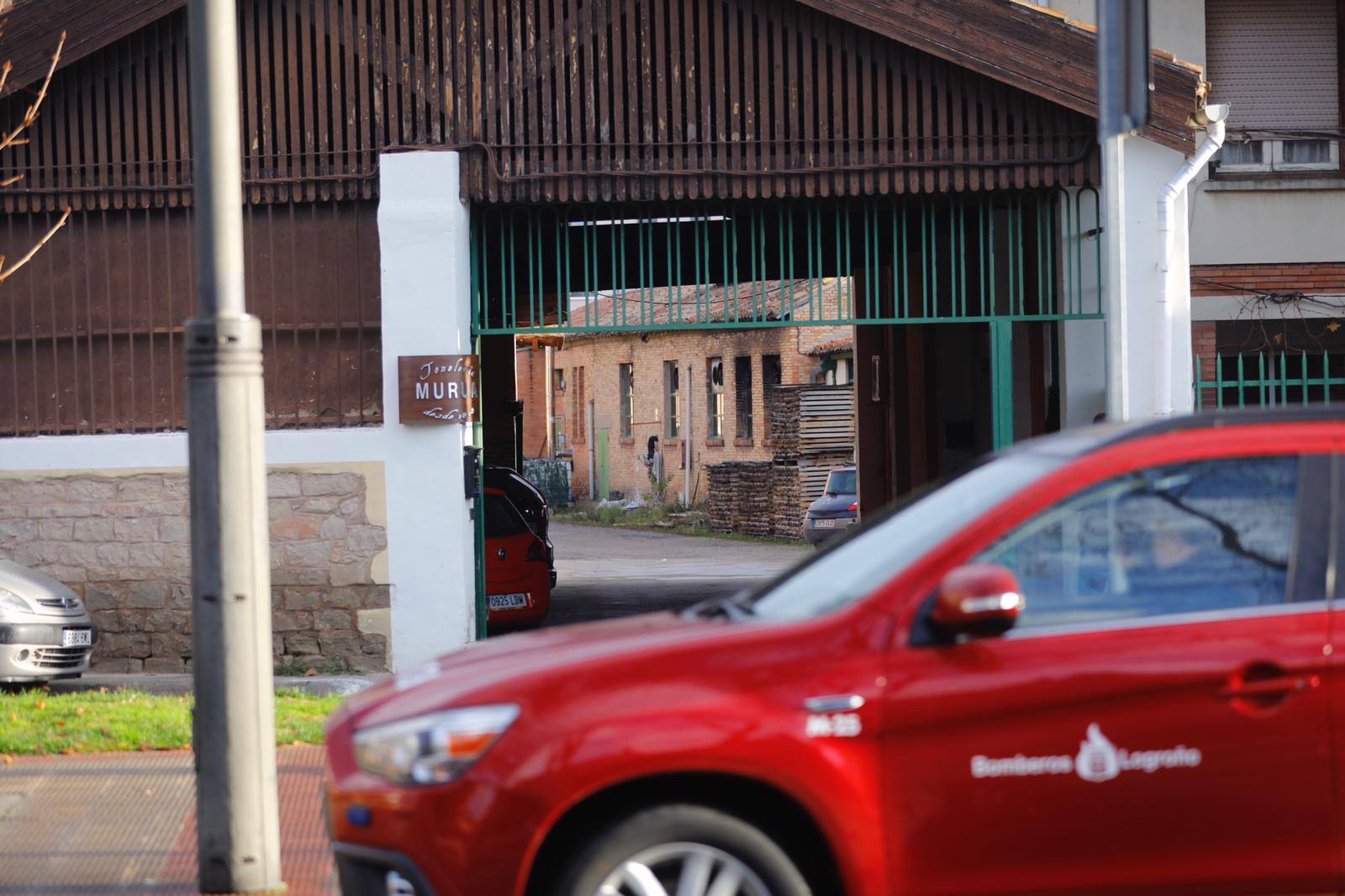 El incendio ha sido en la empresa Tonelería Murúa.