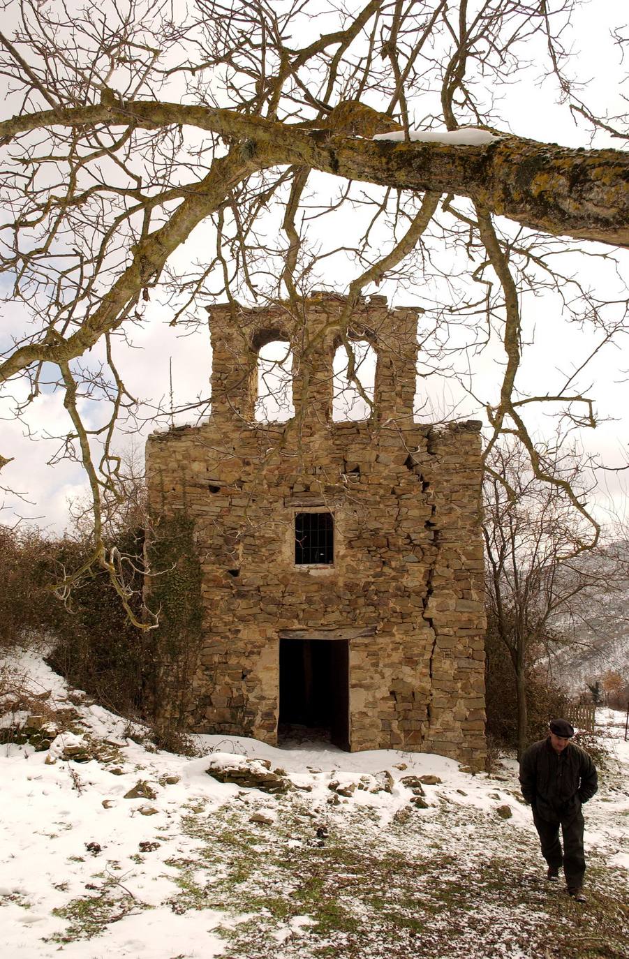 Avellaneda, Bucesta, El Collado, Luezas, San María de San Román, San Vicente de Munilla, Torremuña, Turruncún... vestigios de pueblos inolvidables. 