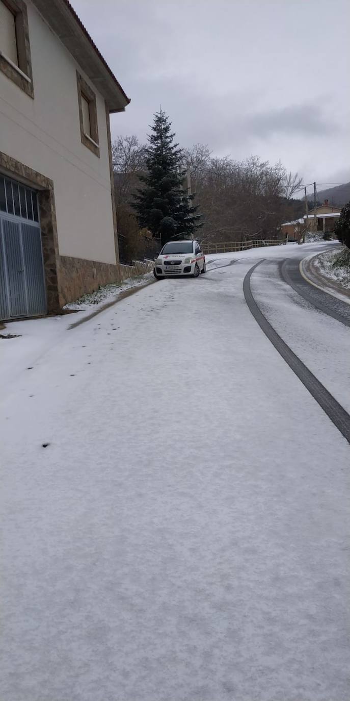 Tal y como anunció ayer la Aemet, los riojanos somos testigos hoy de la alerta amarilla por nieve