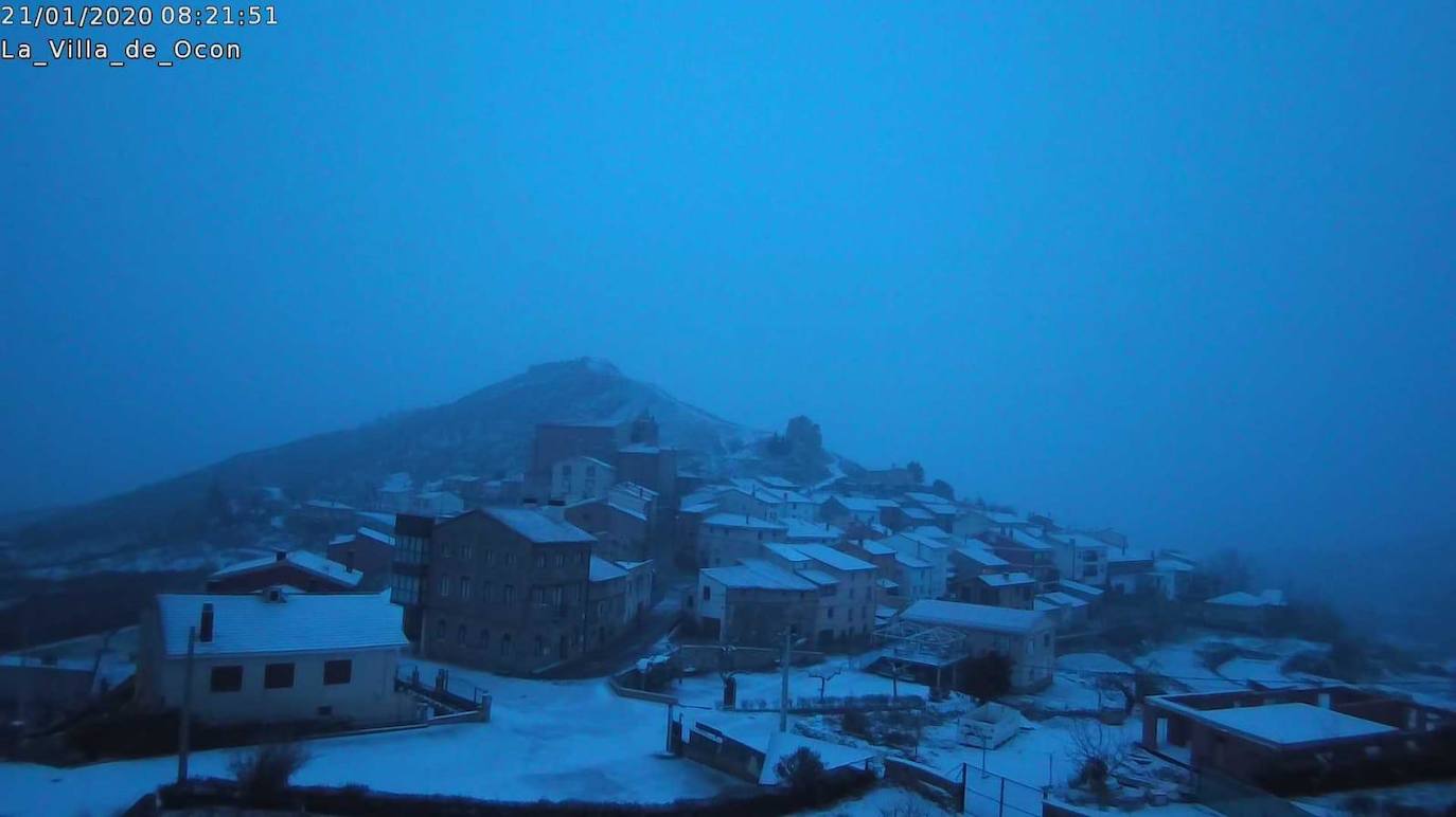 Tal y como anunció ayer la Aemet, los riojanos somos testigos hoy de la alerta amarilla por nieve