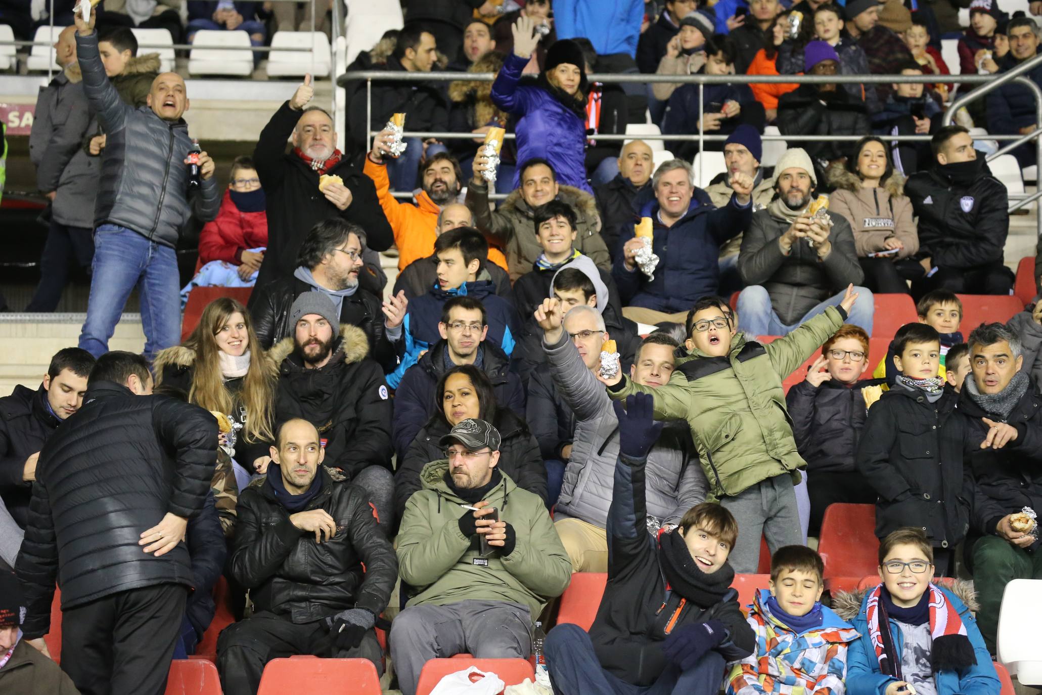 Más de 11.000 espectadores se han dado cita en el Campo Municipal