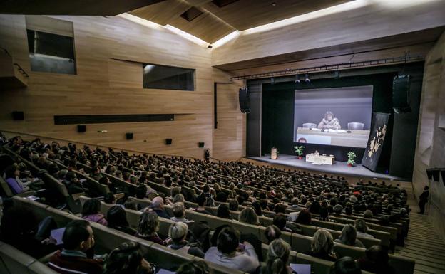 El Auditorio de Riojaforum ha colgado, una edición más, el cartel de 'entradas agotadas' para el VIII Foro de Espiritualidad.