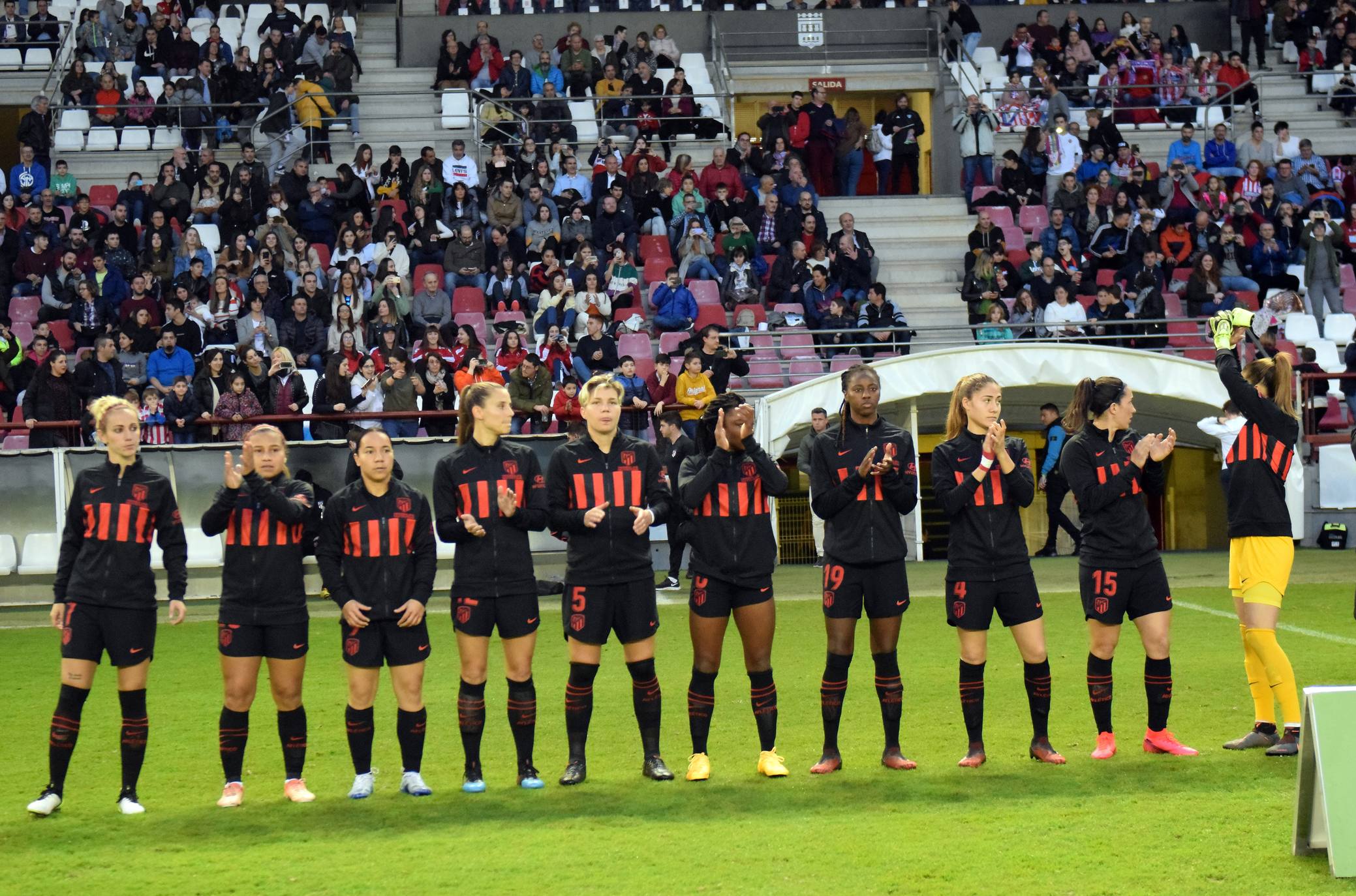 Fotos: El Atlético toma Las Gaunas