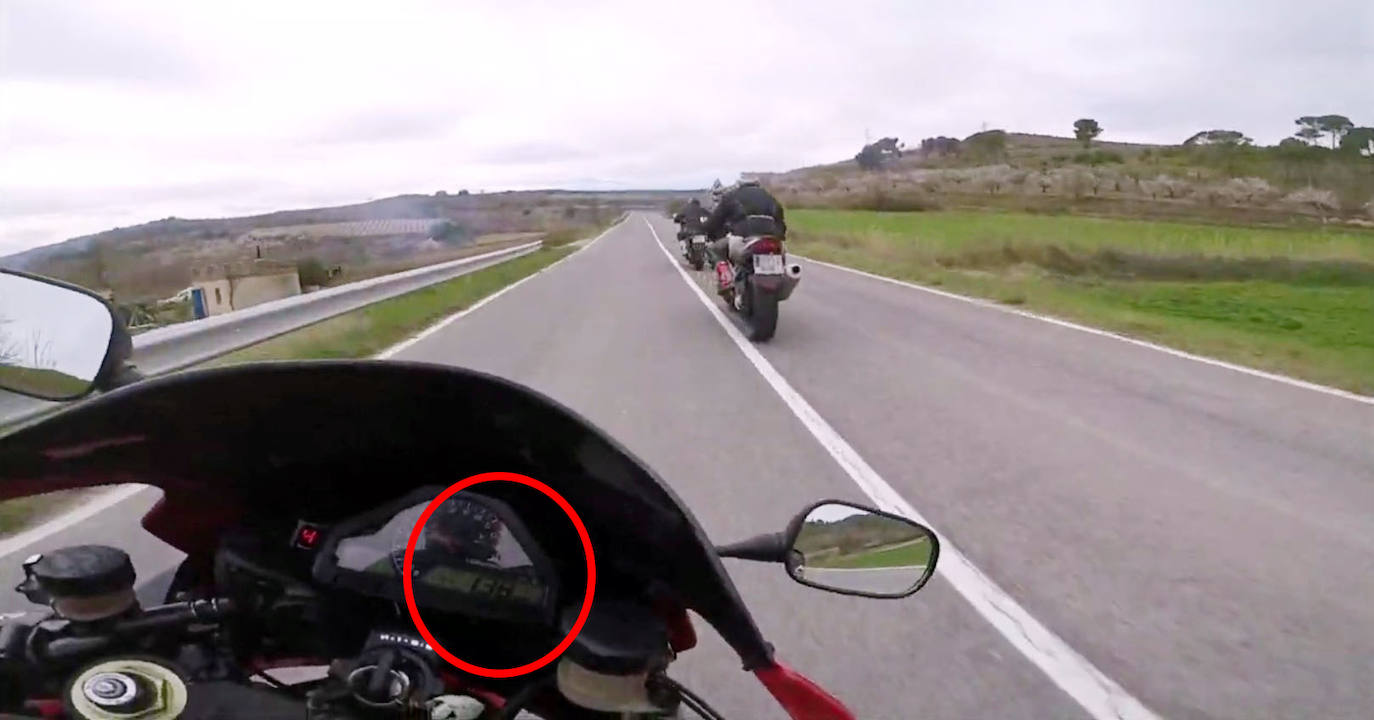 Fotos: Moteros &#039;cazados&#039; por la Guardia Civil a 200 km/h