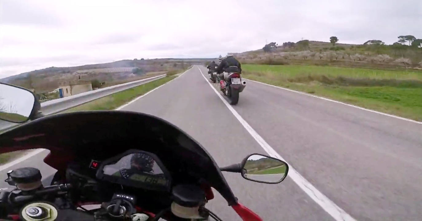Fotos: Moteros &#039;cazados&#039; por la Guardia Civil a 200 km/h