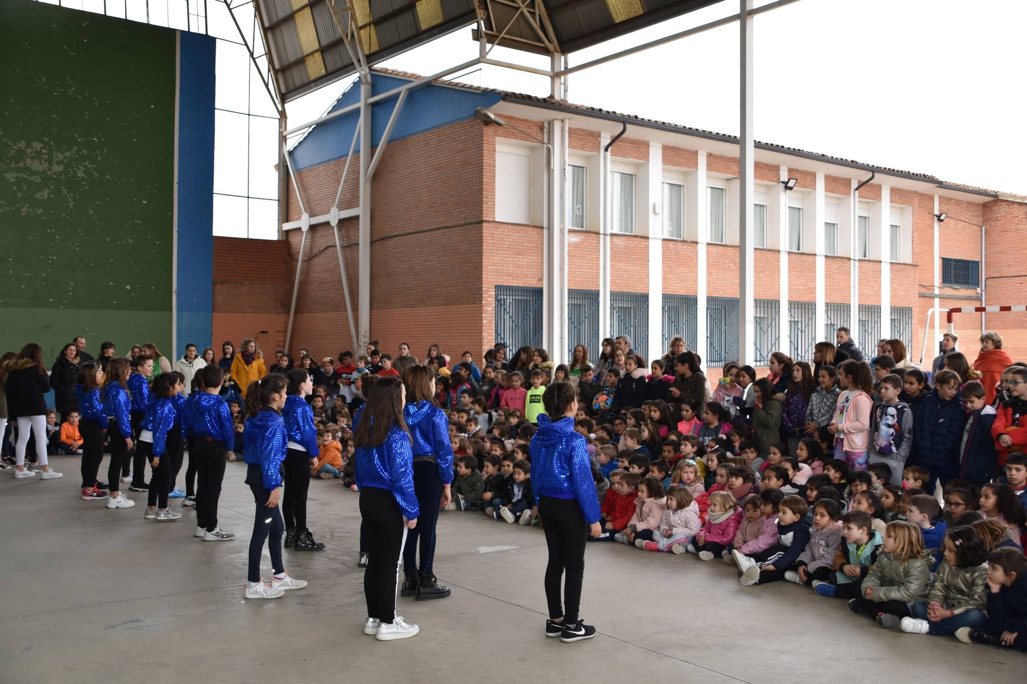 Fotos: II chocolatada solidaria del colegio de Rincón de Soto