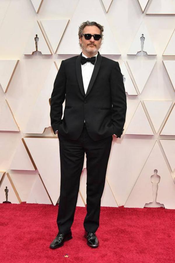 Joaquin Phoenix, con traje de Stella McCartney. 