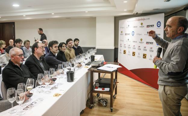 Javier Martínez de Salinas, durante la presentación de los vinos de Ondarre en el Hotel Gran Vía.