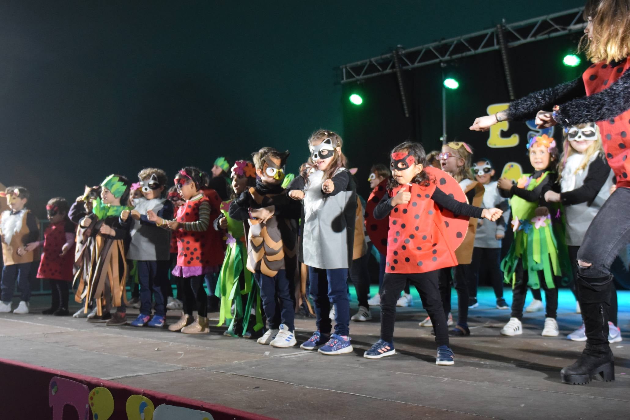 Celebración del Carnaval de las ludotecas municipales de Logroño en el Polideportivo de Las Gaunas.