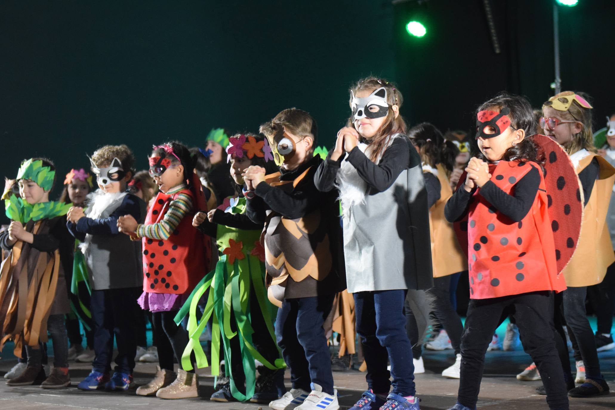 Celebración del Carnaval de las ludotecas municipales de Logroño en el Polideportivo de Las Gaunas.