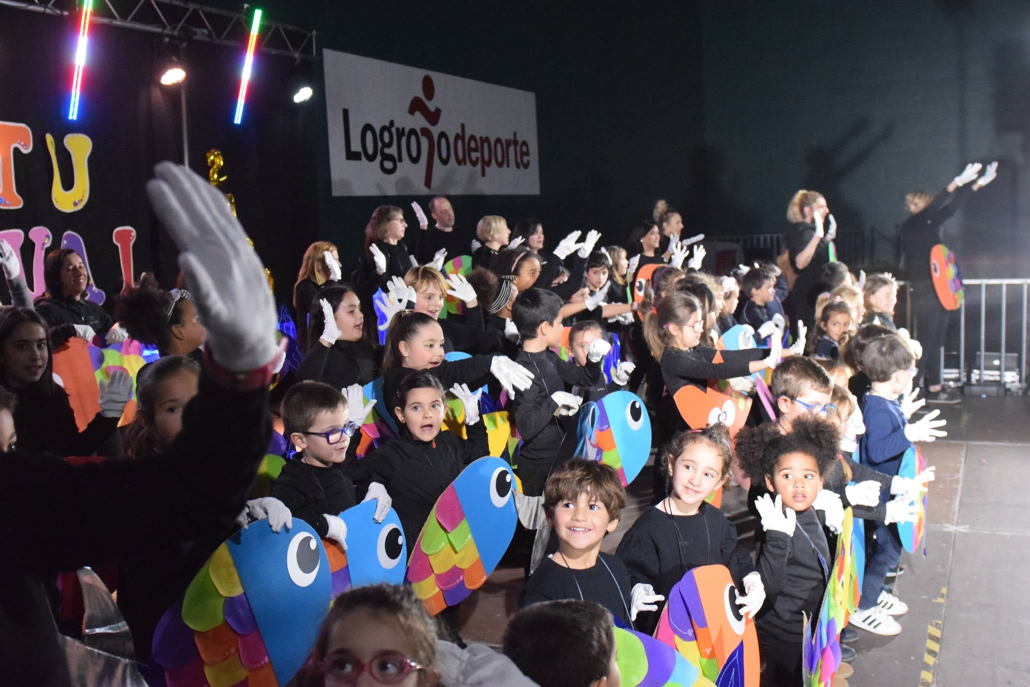 Celebración del Carnaval de las ludotecas municipales de Logroño en el Polideportivo de Las Gaunas.