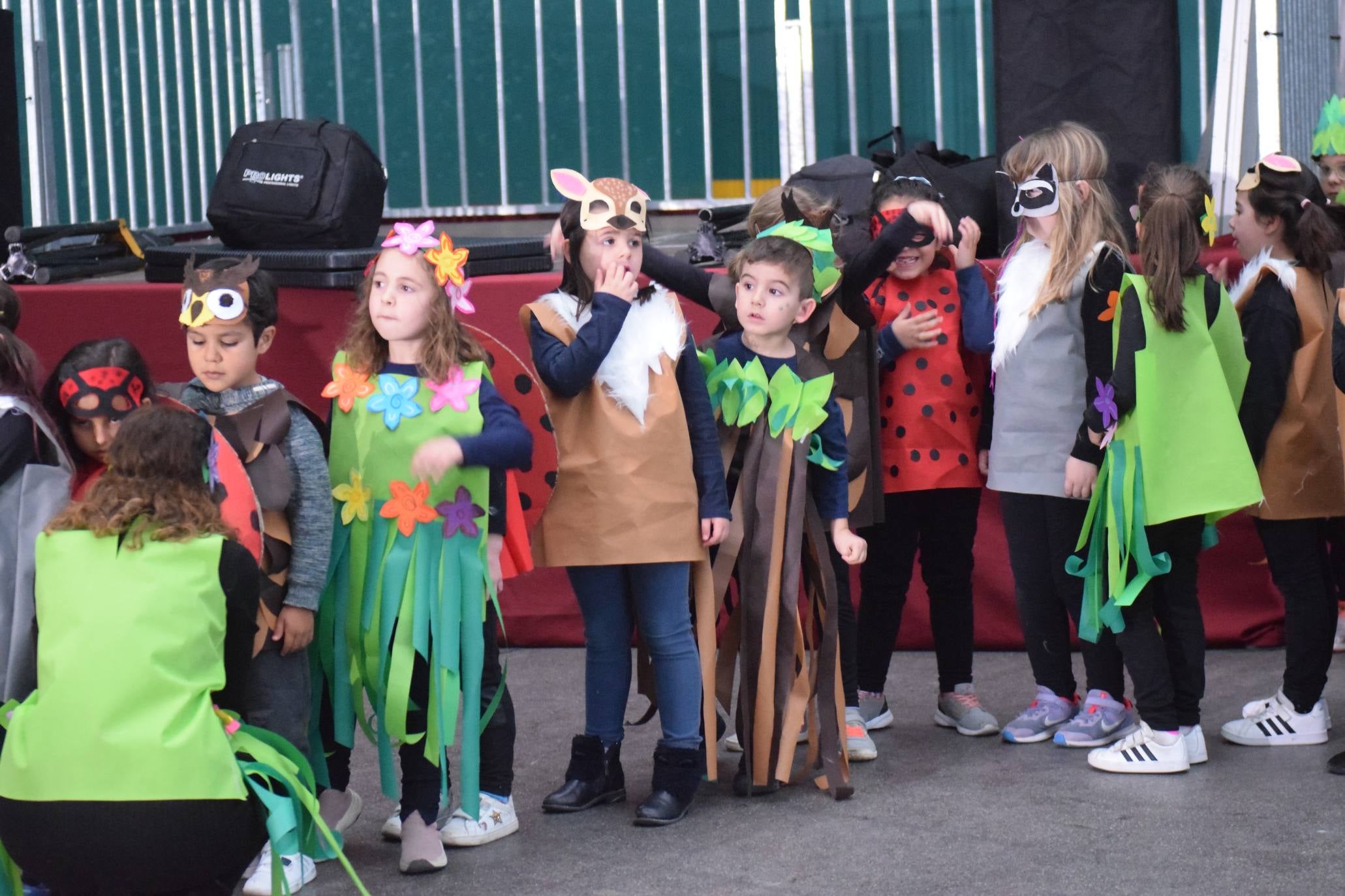 Celebración del Carnaval de las ludotecas municipales de Logroño en el Polideportivo de Las Gaunas.