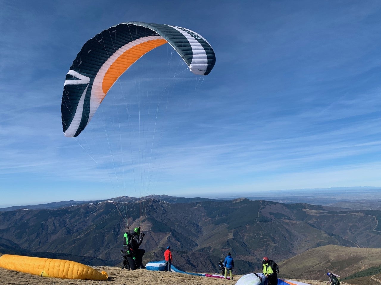 Fotos: Los parapentes sobrevuelan el San Lorenzo