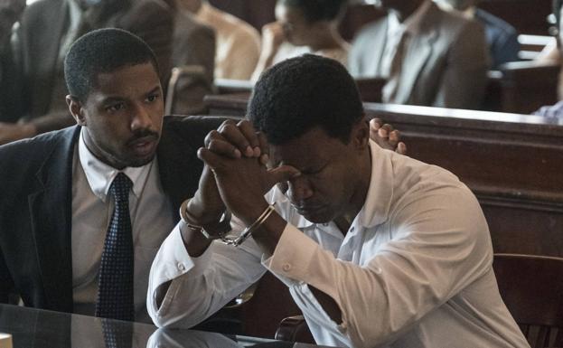 Michael B. Jordan y Jamie Foxx protagonizan 'Cuestión de justicia'.