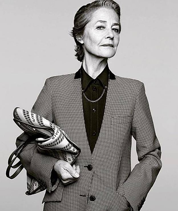 Charlotte Rampling en una campaña para Givenchy