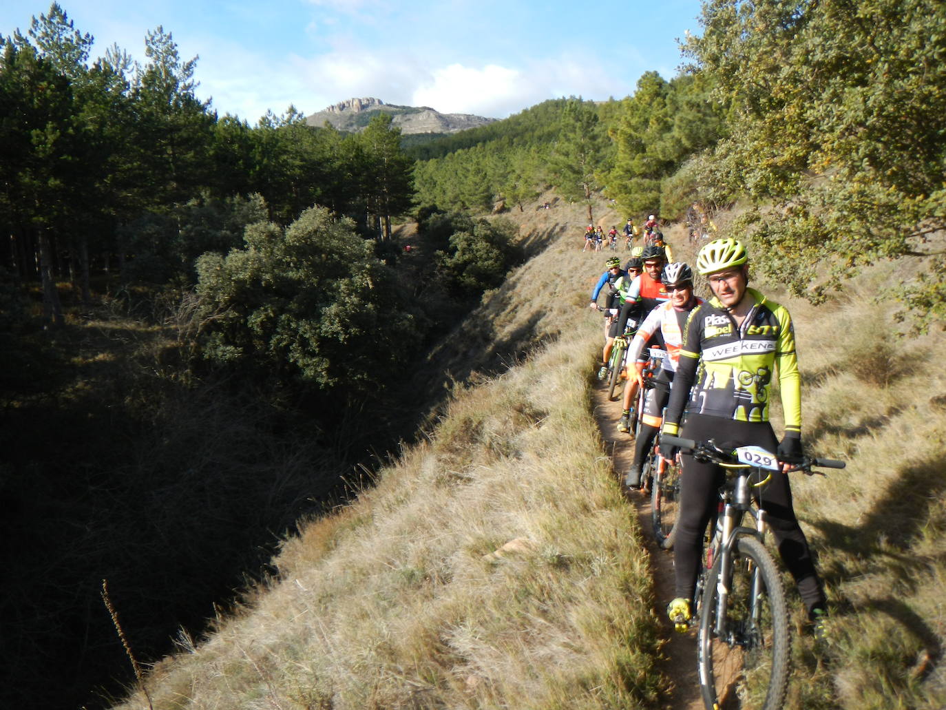 Fotos: Medio millar de ciclistas se citan en Arnedo