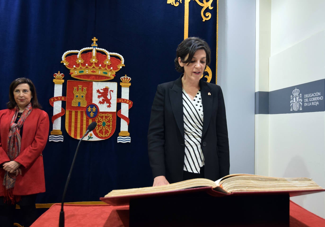 Fotos: Toma de posesión de María Marrodán como delegada del Gobierno de La Rioja